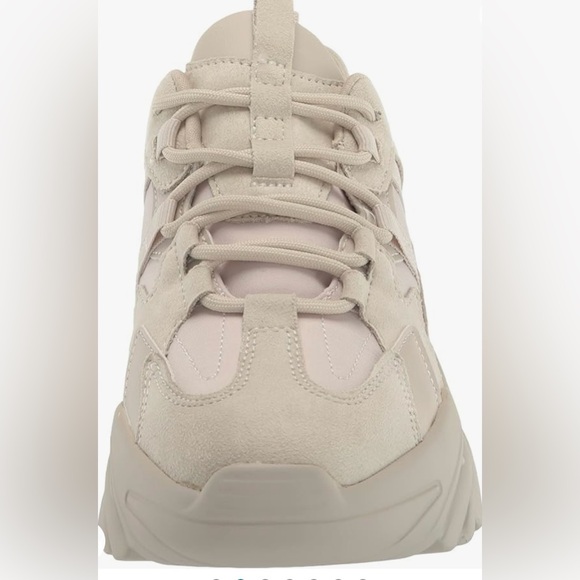 🍦Madden Girl Wavy Women’s Sneaker🍦 - Picture 5 of 13